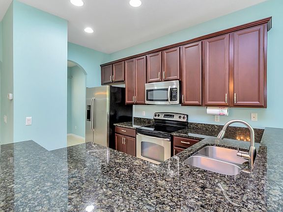 2nd image of 2636 Sweet Magnolia Pl