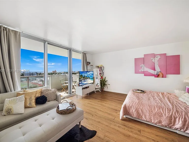 1200 West Ave #Penthouse 11 — Photo 4