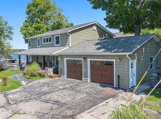 224 Dixie St, Spring Lake, MI 49456