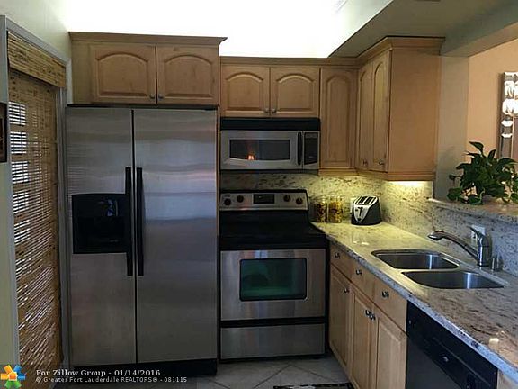 5th image of 3300 N Palm Aire Dr APT 202