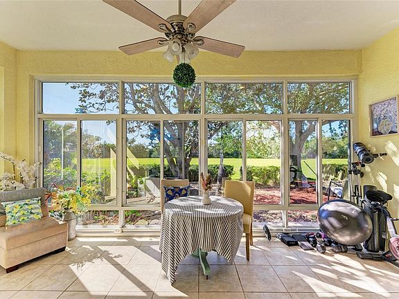 3rd image of 161 Valencia Lakes Dr