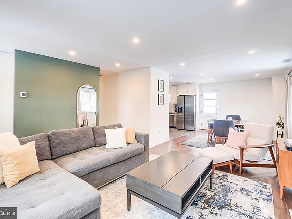 3rd image of 6363 Verde Ct