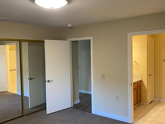 5th image of 21360 McConnell Ave