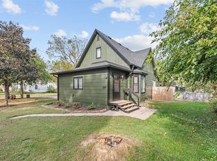 204 S River St, Cambridge, IA 50046
