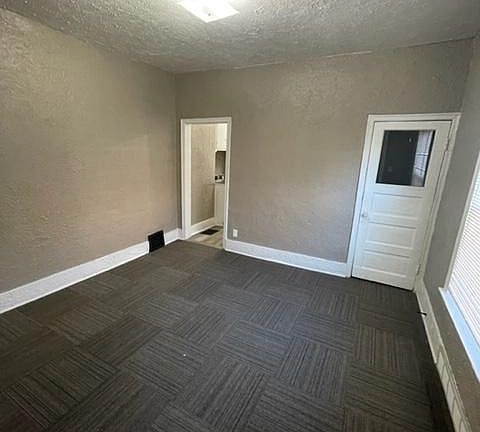 4th image of 1425 S 10th St APT 4