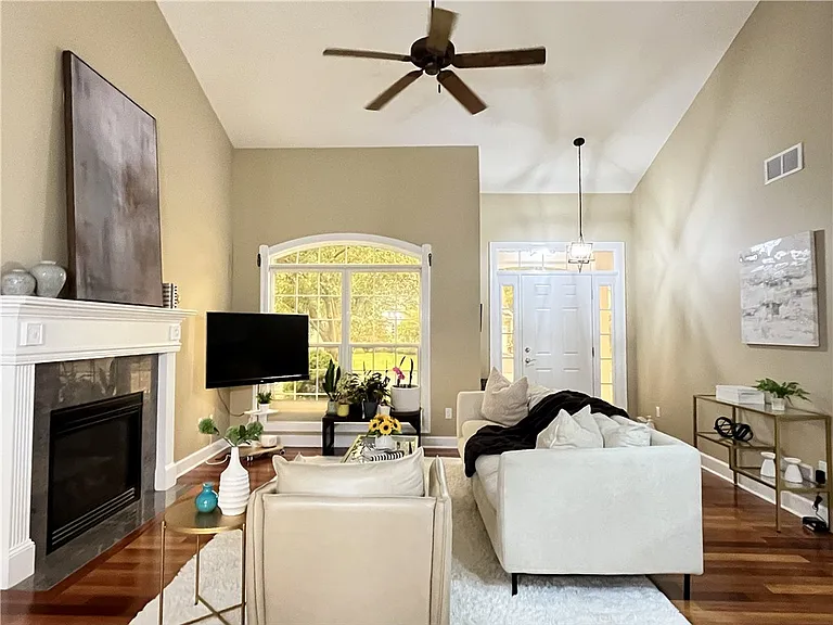136 New Tudor Rd — Photo 5