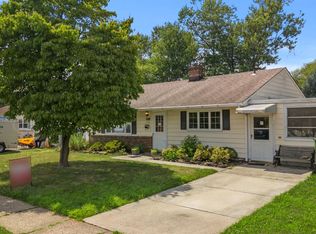 176 Winthrop Rd, Edison, NJ 08817