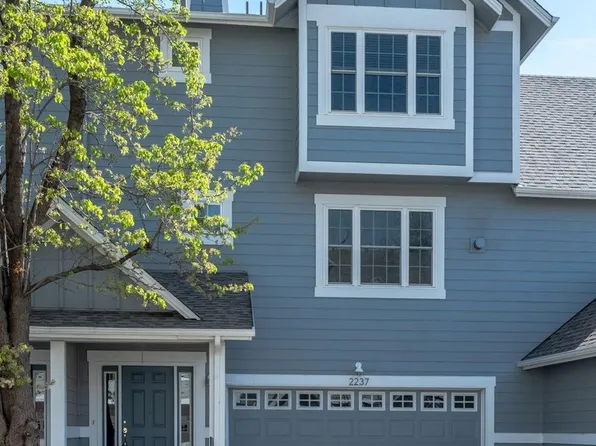 2237 Watersong Cir, Longmont, CO 80504