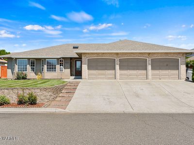 5071 N Sky Vista Ave, Yakima, WA, 98901