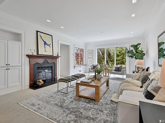 4th image of 1150 Lombard St APT 31
