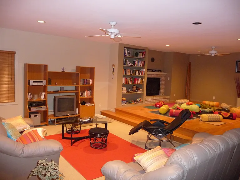2704 Cherry Hills Dr — Photo 22