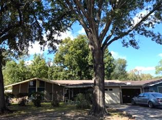 5035 Woodlawn Dr, Groves, TX 77619