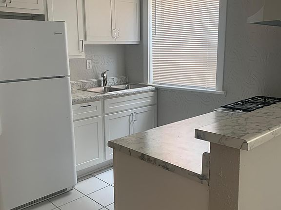 2nd image of 4548 Flad Ave #1W