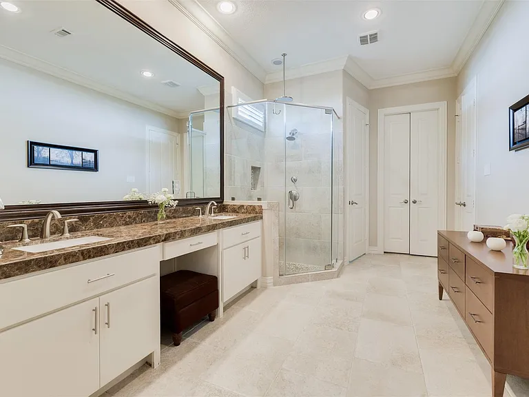 1826 Jade Hollow Ln — Photo 19