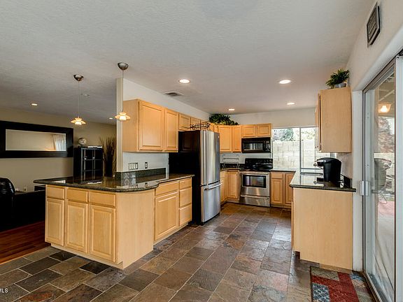 5th image of 1532 E Driftwood Dr