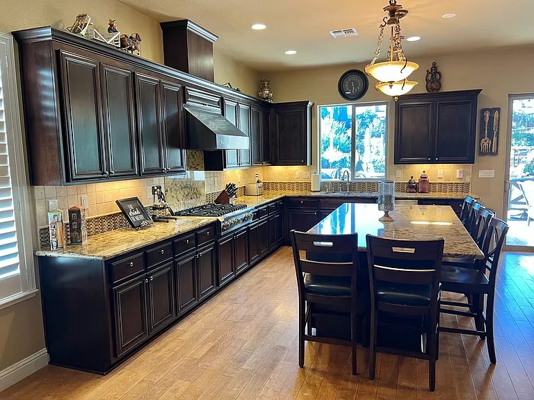 1407 W Colonial Pkwy — Photo 31