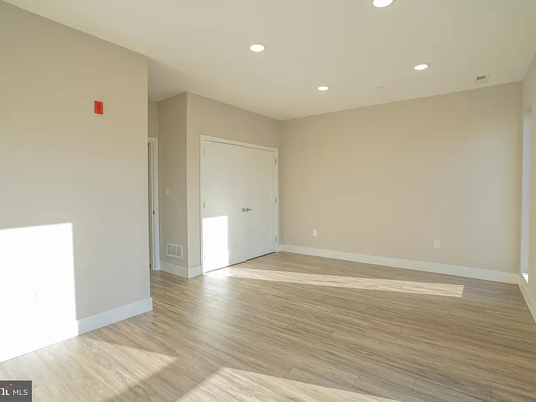 2222 Frankford Ave #3 — Photo 20