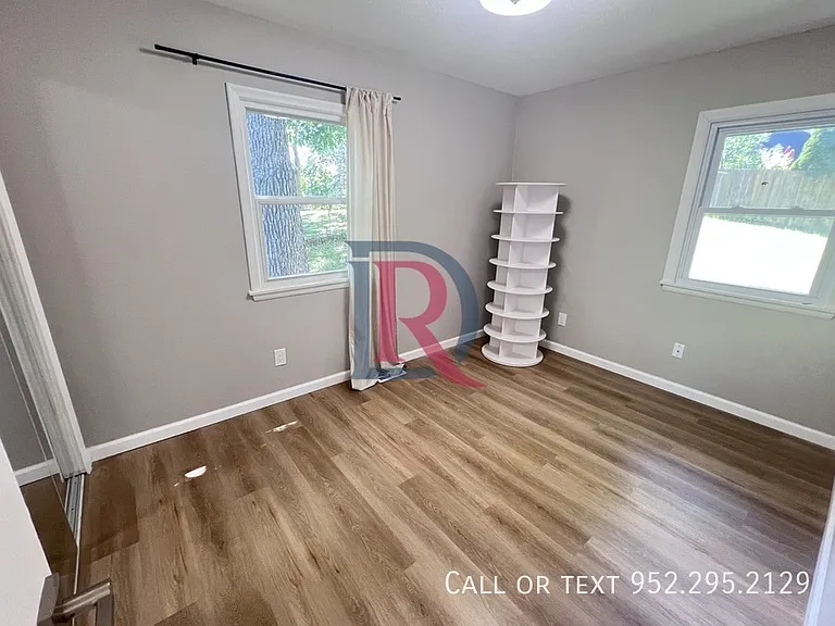 13702 Country Ln — Photo 11
