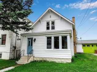 384 Pine Ridge Rd, Cheektowaga, NY 14225