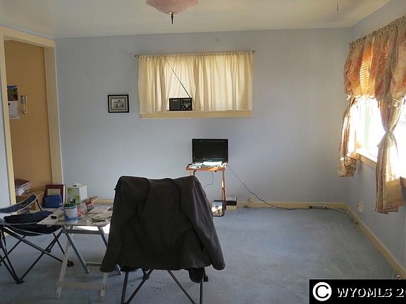 3rd image of 1216 E Washington Ave