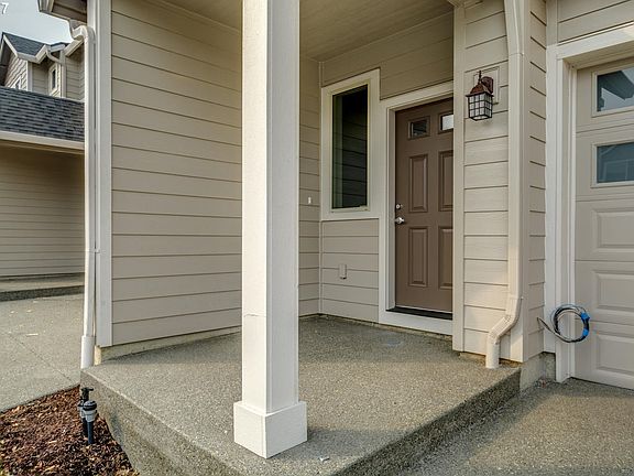 2nd image of 1318 NE 82nd Dr
