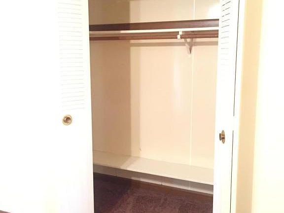4th image of 424 E Lawton St