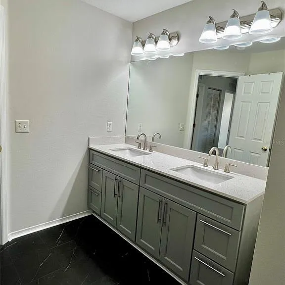18916 Randall Pl — Photo 14