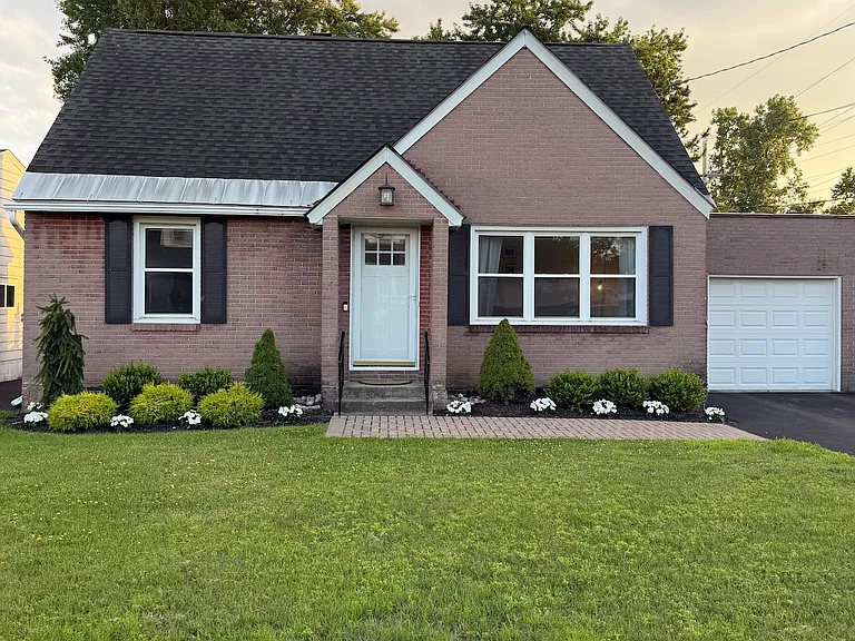 25 Birch Tree Rd #A — Photo 1