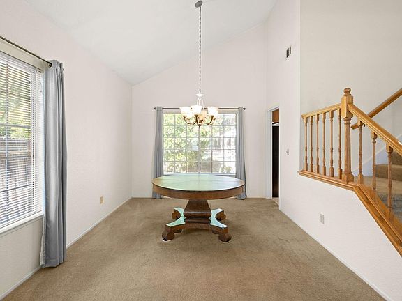 5th image of 886 Christine Drive