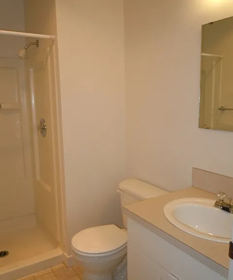 CL1210 — Photo 8