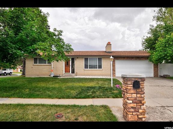 3rd image of 3473 W San Carlos Dr