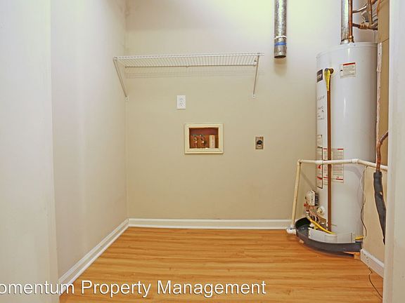 4th image of 601 Oakdale St APT B8