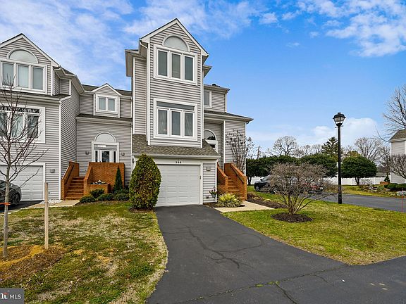 2nd image of 508 Martingale Ln
