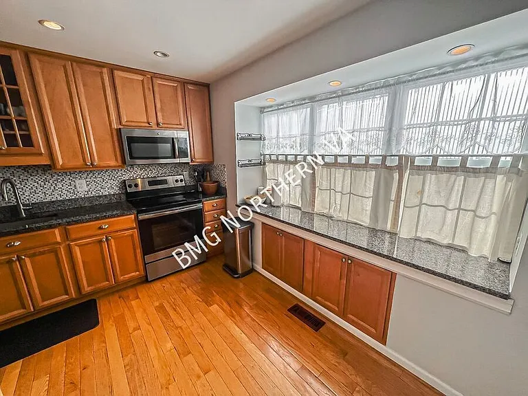 7711 Trevino Ln — Photo 9