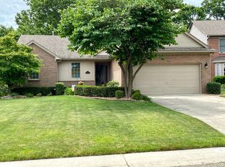 11628 Roselinda Dr, Livonia, MI 48150