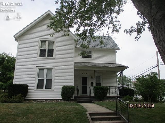 1st image of 404 W Emerald St