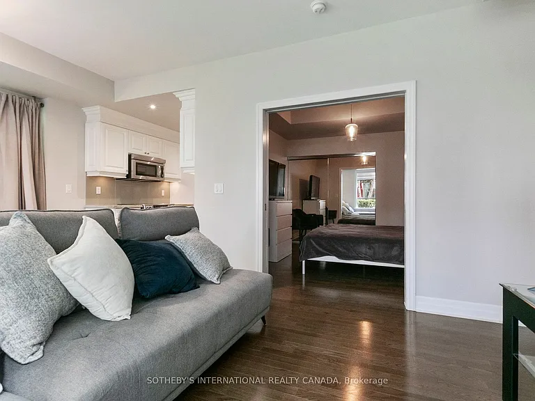 15 Rean Dr #102 — Photo 6