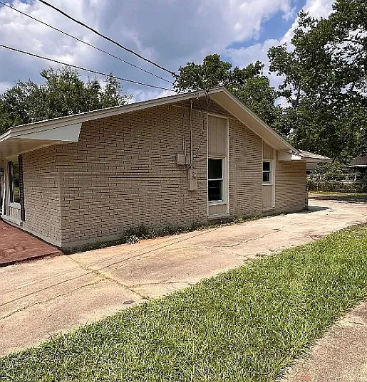 4751 Queensbury Ct — Photo 9