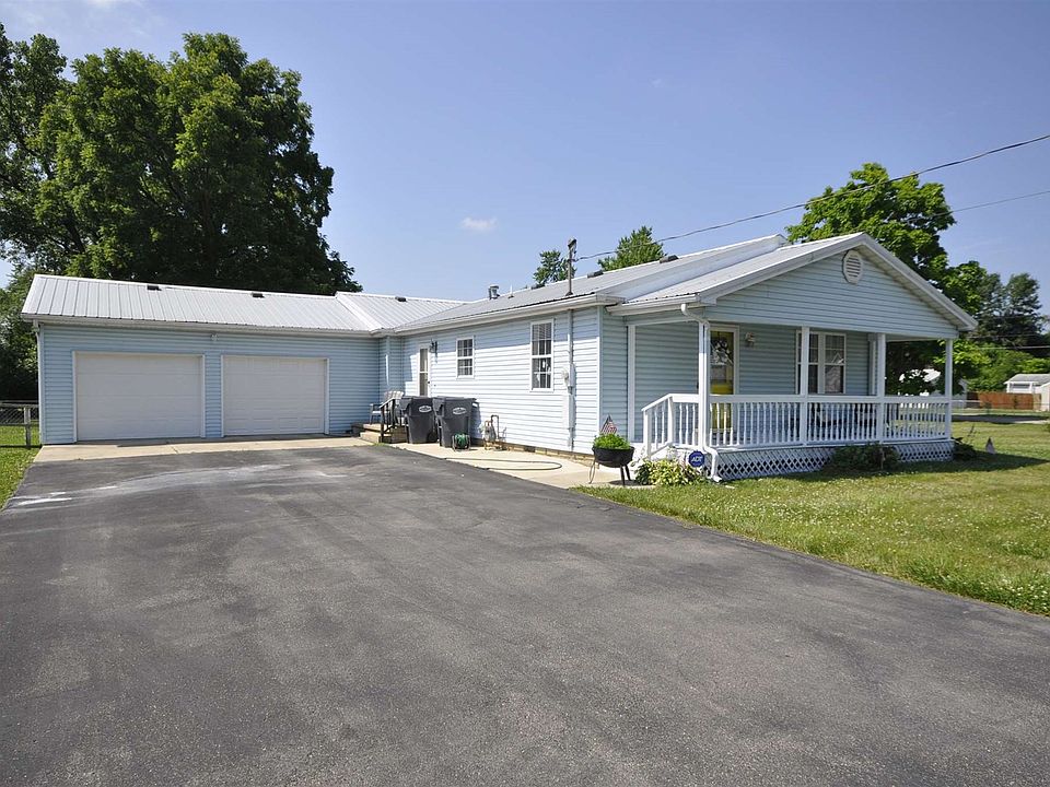1st image of 1905 E Delta Dr