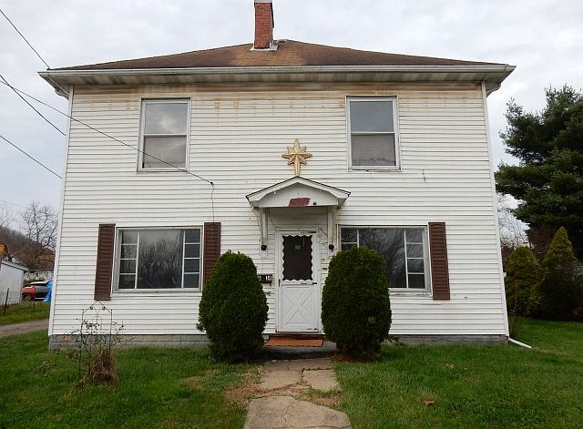 1st image of 614 S 10th St