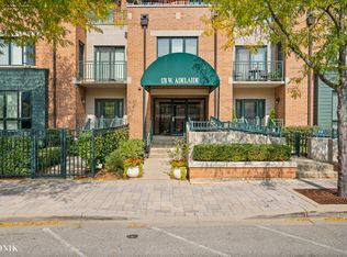 131 W Adelaide St UNIT 512, Elmhurst, IL 60126