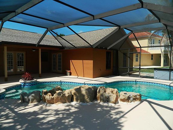 Covered Pool and Lanai