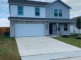 5568 Fox Bluff Dr, Bryan, TX 77807