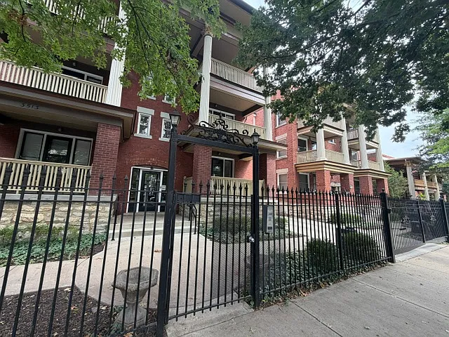 1 bed, 926 sqft, $1,399 — Photo 4