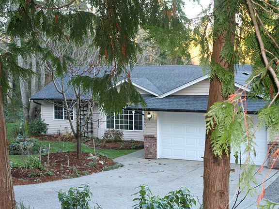 2nd image of 1445 Graham Dr