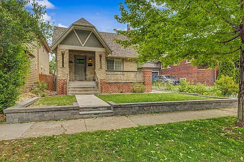 2514 Clermont St Photo 1