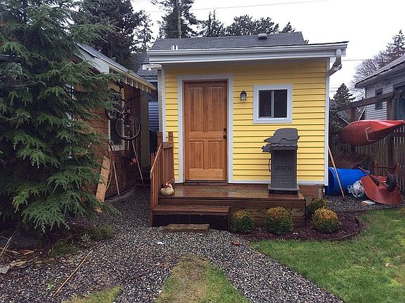 Mudroom added in 2014