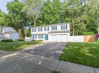 2445 Country Squire Ln, Toledo, OH 43615