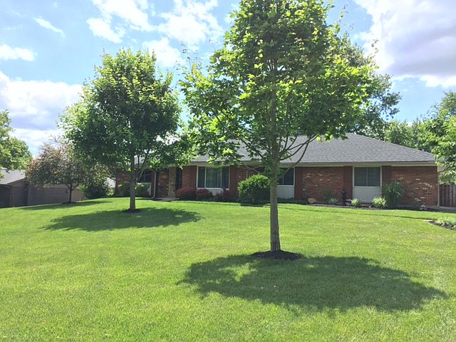 1st image of 7615 Rolling Oak Dr