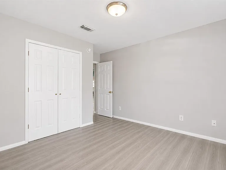1319 Castlemist Dr — Photo 25